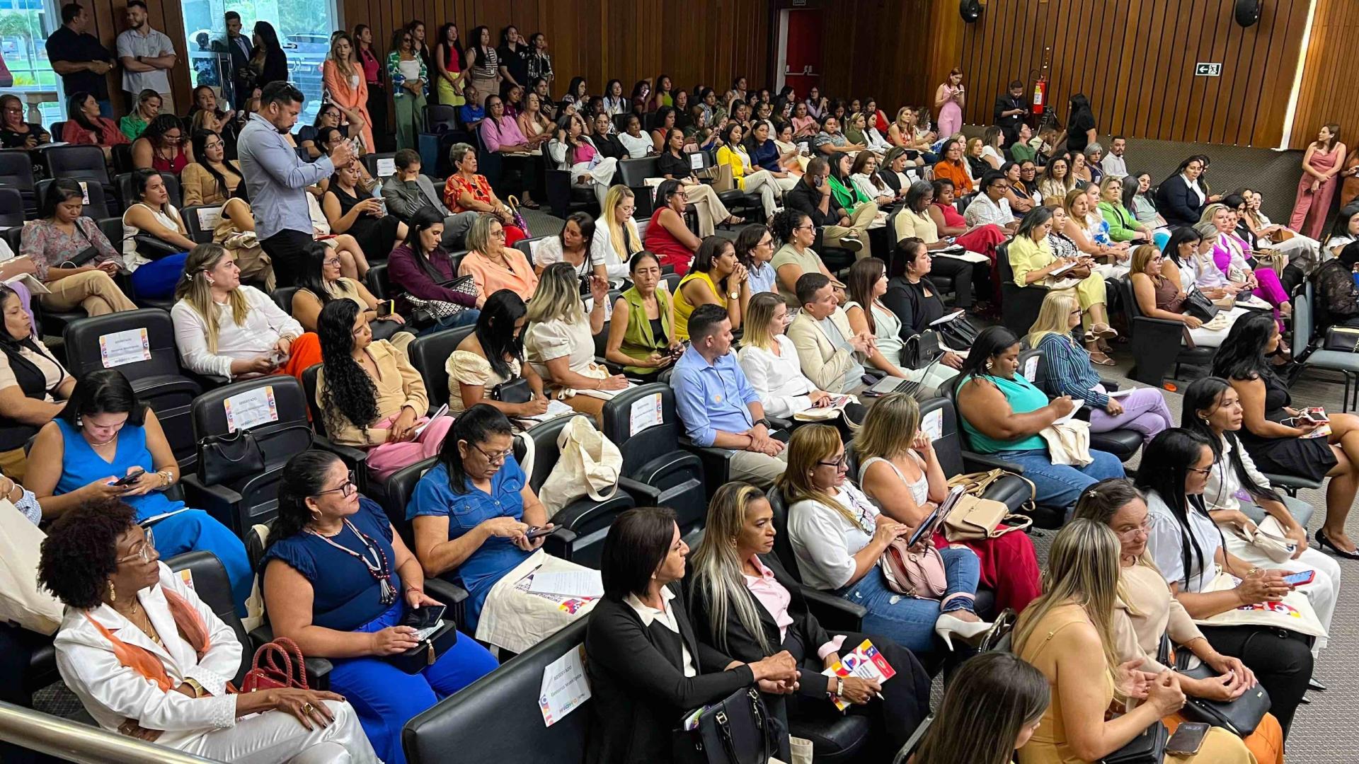 Prefeitura de Raposa participa do Encontro de Gestoras Municipais de Políticas para Mulheres do Maranhão