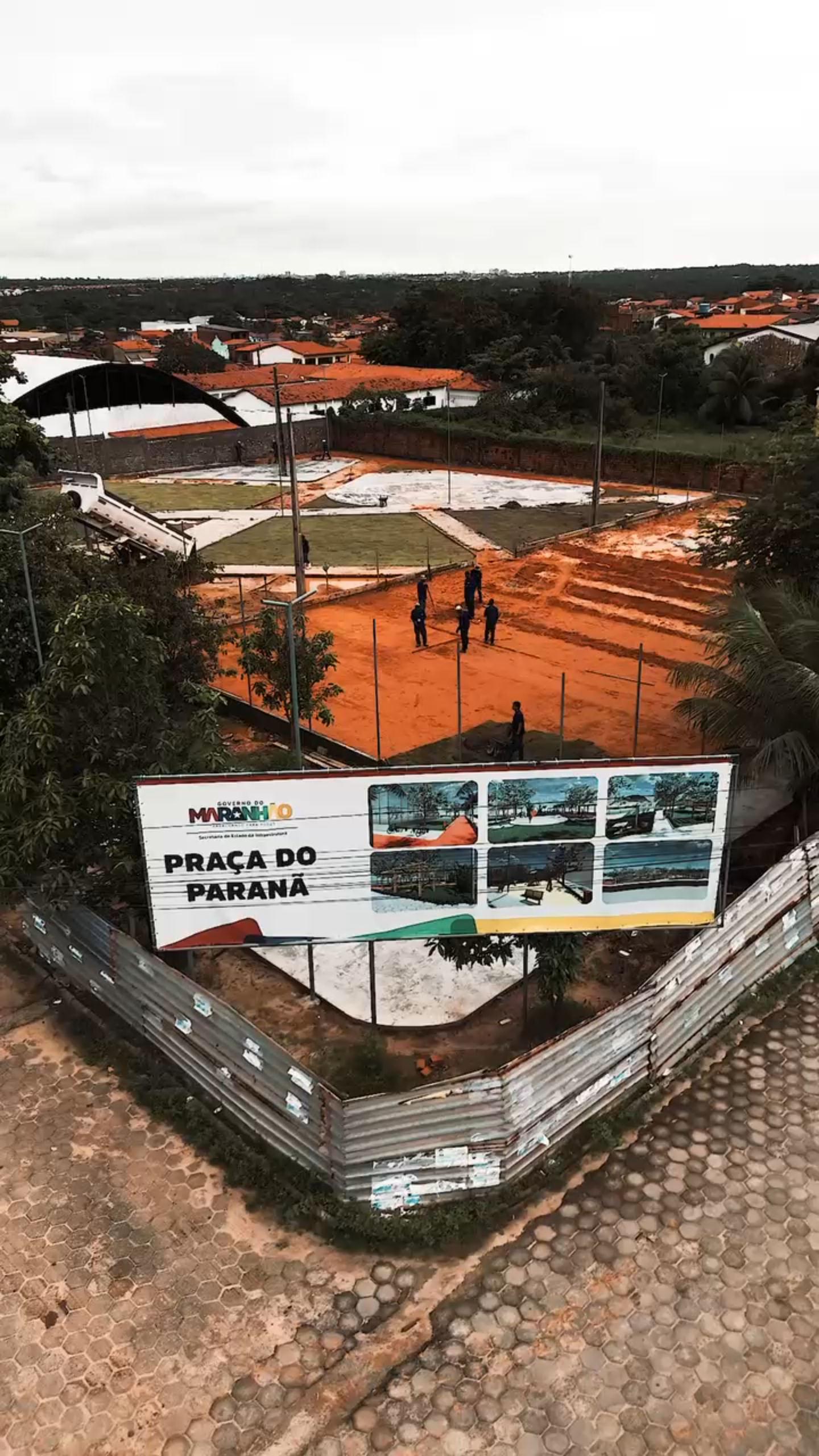 A nova praça do Paranã está tomando forma